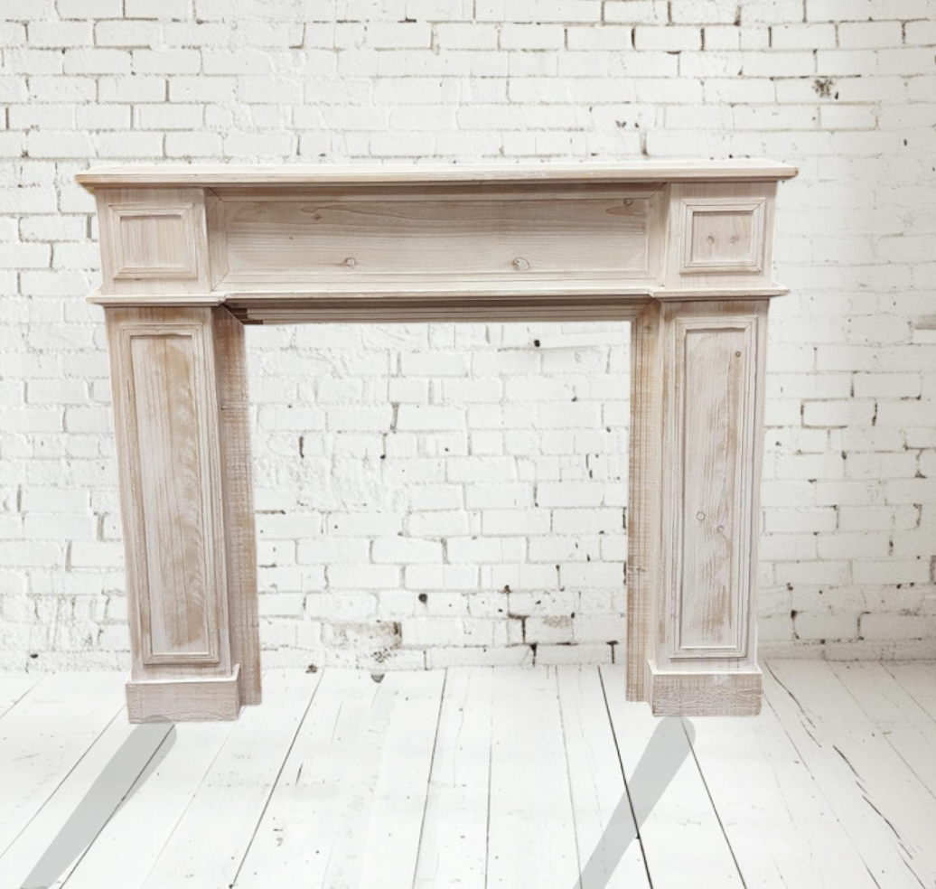 Manteau de cheminée blanc « effet cérusé »